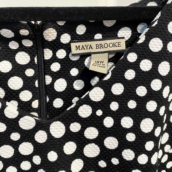 Maya Brooke Sleeveless Sheath Dress in Black and White Polka Dot Size 18W - Picture 6 of 11